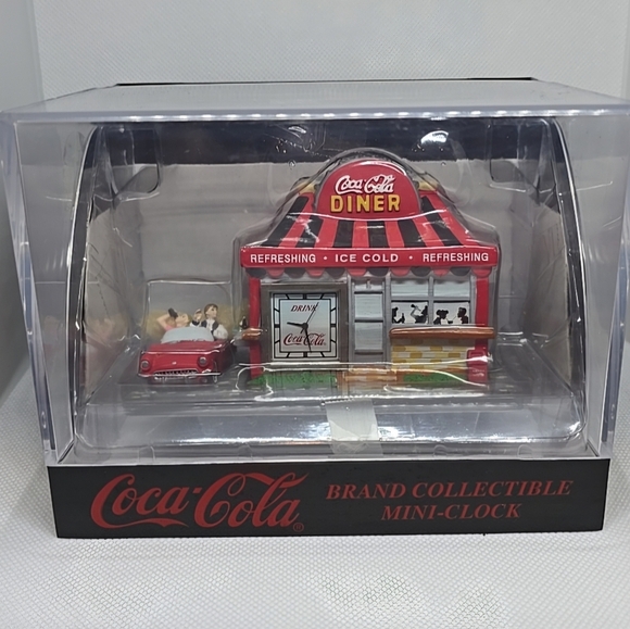 Vintage Coca-Cola Drive Thru Clock Figurine - Picture 1 of 5